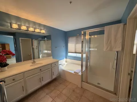 Bath - 9625 Pino, Lakeside, CA 92040 photo 1 of 4