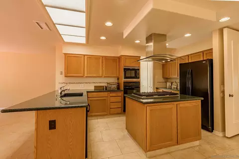 Kitchen - 2268 Valley Rd, Oceanside, CA 92056 photo 5 of 5