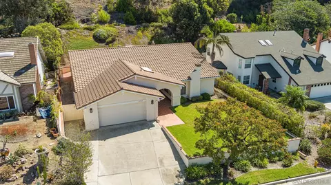 View/Area - 2268 Valley Rd, Oceanside, CA 92056 photo 3 of 15