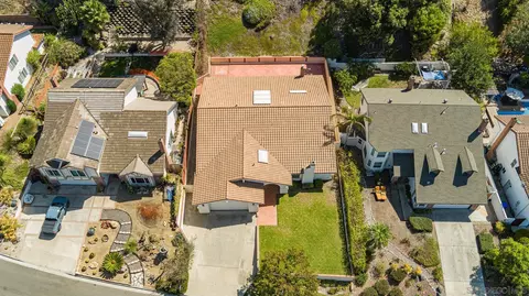 View/Area - 2268 Valley Rd, Oceanside, CA 92056 photo 4 of 15