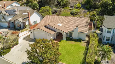 View/Area - 2268 Valley Rd, Oceanside, CA 92056 photo 5 of 15