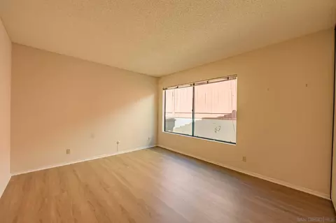 Bedroom - 2268 Valley Rd, Oceanside, CA 92056 photo 2 of 3
