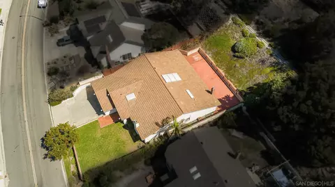 View/Area - 2268 Valley Rd, Oceanside, CA 92056 photo 6 of 15