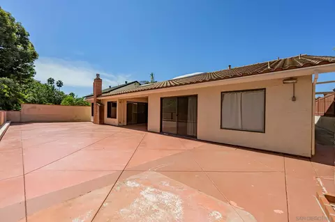 Exterior - 2268 Valley Rd, Oceanside, CA 92056 photo 4 of 5