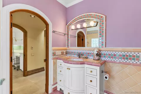 Bath - 519 1st St, Coronado, CA 92118 photo 5 of 6
