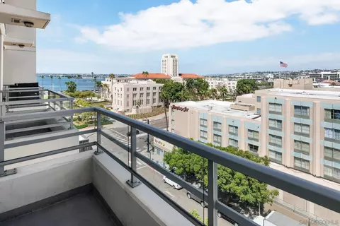 825 W Beech St #403, San Diego, CA 92101