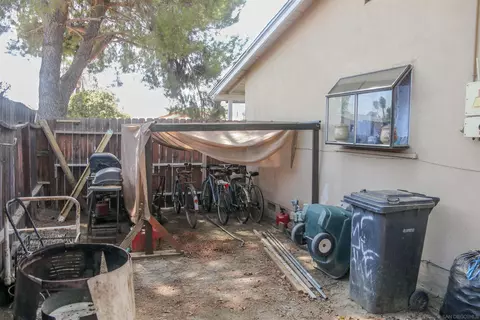 Exterior - 580 Kit, Hemet, CA 92543 photo 15 of 17