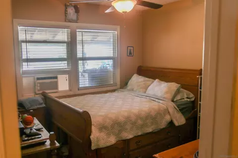 Bedroom - 580 Kit, Hemet, CA 92543 photo 1 of 6