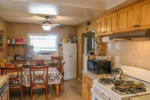 Other - 580 Kit, Hemet, CA 92543 photo 11 of 12