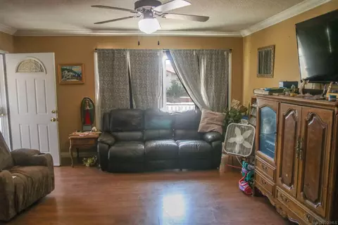 Living - 580 Kit, Hemet, CA 92543 photo 3 of 3