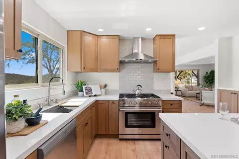 Kitchen - 14475 Pebble Canyon Dr, Poway, CA 92064 photo 2 of 2