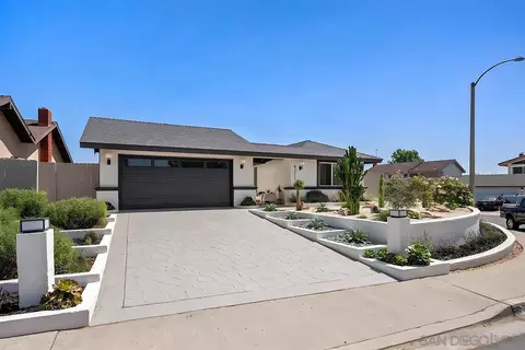 6211 Syracuse Ln, San Diego, CA 92122