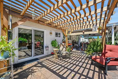 Exterior - 332 Bandini, Vista, CA 92083 photo 6 of 20