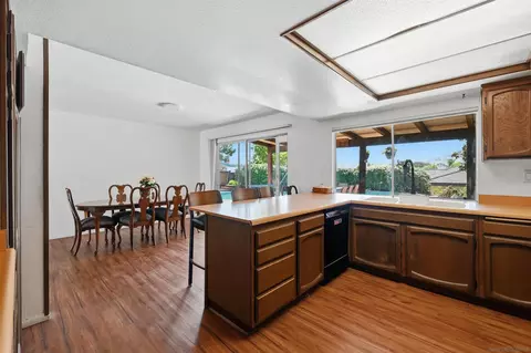 Kitchen - 8621 Dunwoodie Rd, Santee, CA 92071 photo 4 of 4