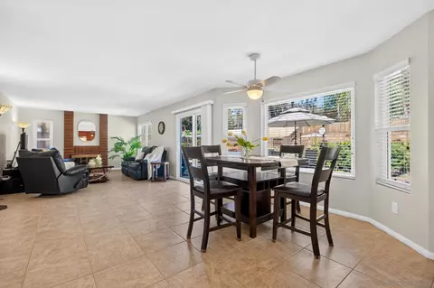 Dining - 13056 Triumph, Poway, CA 92064 photo 4 of 4