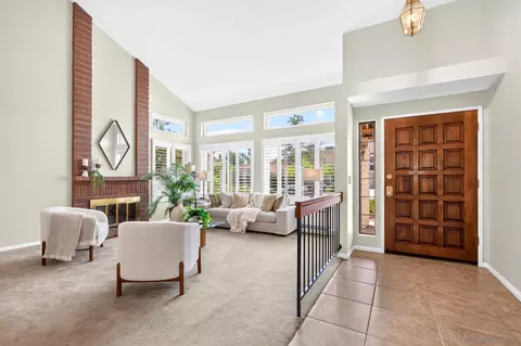 Entry Way - 13056 Triumph, Poway, CA 92064 photo 2 of 4