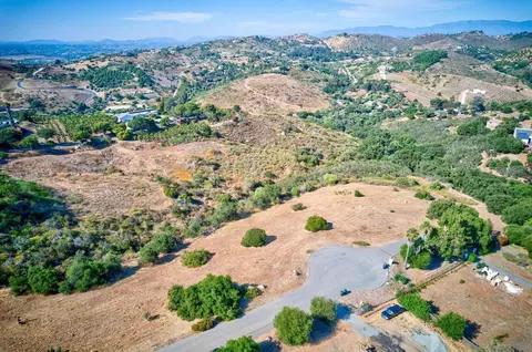 fairview dr, Vista, CA 92084 photo 4