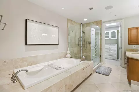 Bath - 464 Prospect St #101, La Jolla, CA 92037 photo 2 of 6