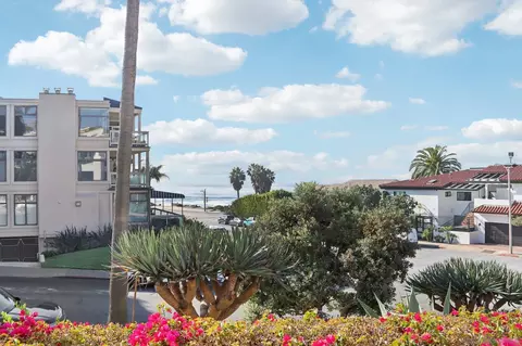 View/Area - 464 Prospect St #101, La Jolla, CA 92037 photo 2 of 14