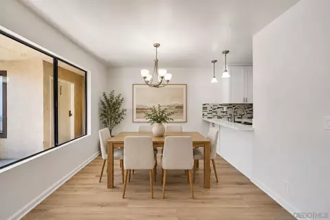 Dining - 4262 Parks #207, La Mesa, CA 91941 photo 1 of 2