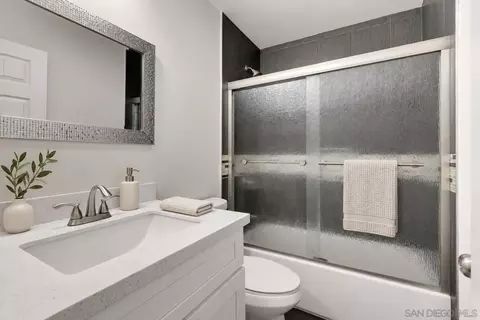 Bath - 4262 Parks #207, La Mesa, CA 91941 photo 1 of 3