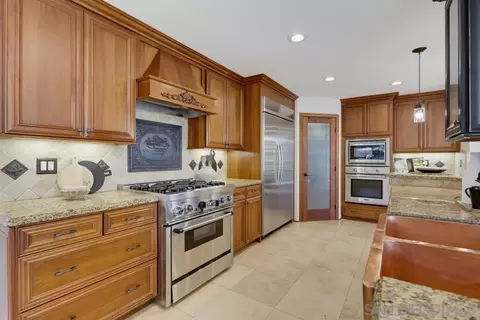 Kitchen - 15311 Crestview, Poway, CA 92064 photo 3 of 5