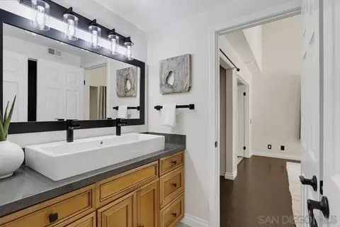 Bath - 15311 Crestview, Poway, CA 92064 photo 4 of 5