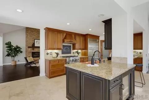 Kitchen - 15311 Crestview, Poway, CA 92064 photo 2 of 5