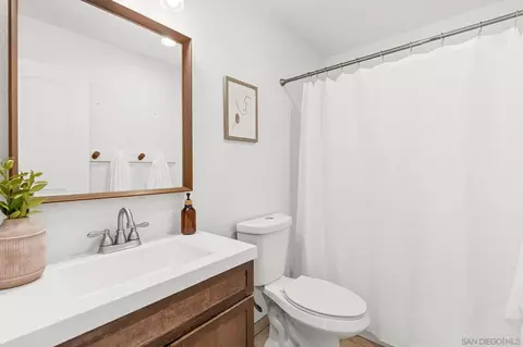 Bath - 1851 Via Primero, Oceanside, CA 92056 photo 5 of 5