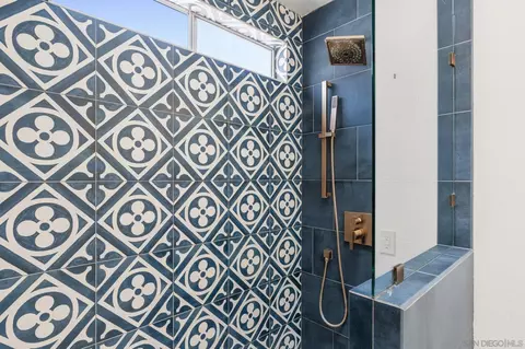 Bath - 1851 Via Primero, Oceanside, CA 92056 photo 4 of 5