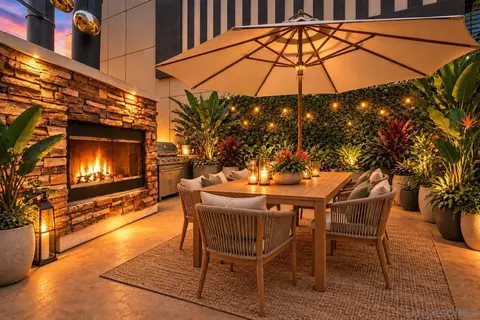 985 Island #7, San Diego, CA 92101