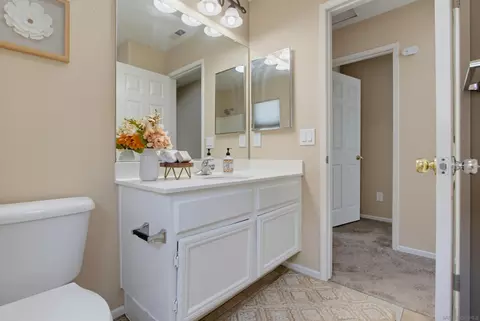 Bath - 4724 Ventana Way, Oceanside, CA 92057 photo 4 of 4