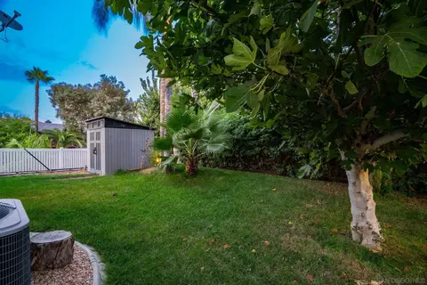 Exterior - 29760 Eagle Point Dr, Canyon Lake, CA 92587 photo 3 of 6