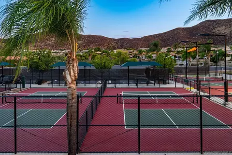 View/Area - 29760 Eagle Point Dr, Canyon Lake, CA 92587 photo 7 of 11