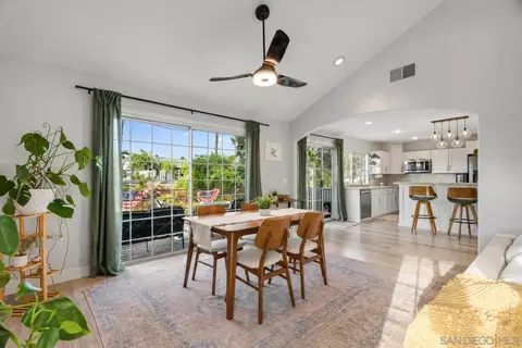 Dining - 29760 Eagle Point Dr, Canyon Lake, CA 92587 photo 1 of 1