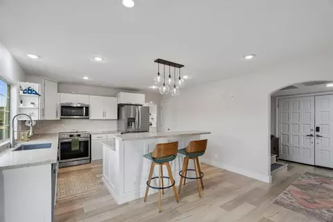 Kitchen - 29760 Eagle Point Dr, Canyon Lake, CA 92587 photo 1 of 4