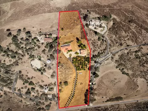 View/Area - 25090 Oakana, Ramona, CA 92065 photo 2 of 6