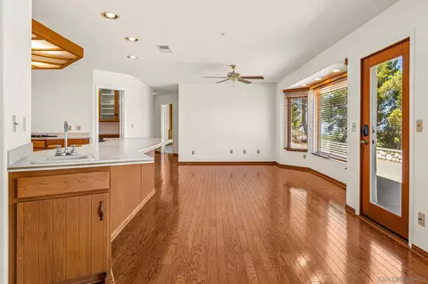 Living - 25090 Oakana, Ramona, CA 92065 photo 4 of 8