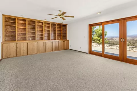Living - 25090 Oakana, Ramona, CA 92065 photo 6 of 8