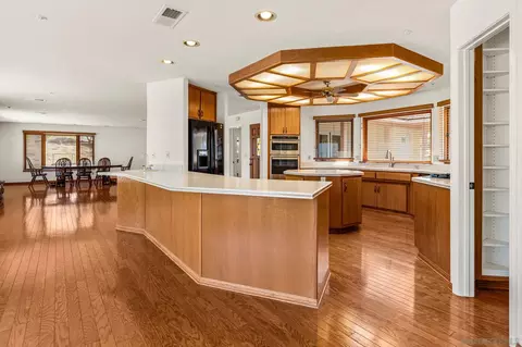 Kitchen - 25090 Oakana, Ramona, CA 92065 photo 3 of 3