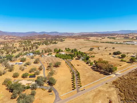 View/Area - 25090 Oakana, Ramona, CA 92065 photo 3 of 6