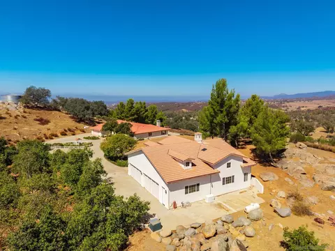 View/Area - 25090 Oakana, Ramona, CA 92065 photo 6 of 6