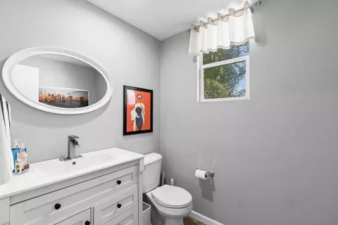 Bath - 332 Monte Vis, Oceanside, CA 92057 photo 1 of 3