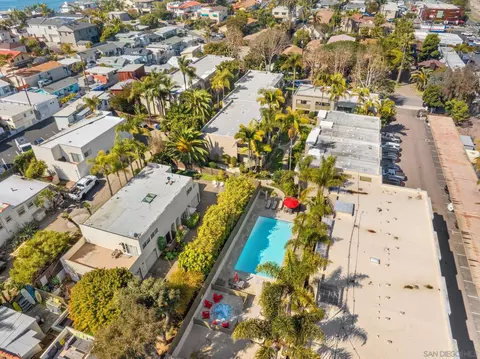 View/Area - 155 W Glaucus #C, Encinitas, CA 92024 photo 9 of 11
