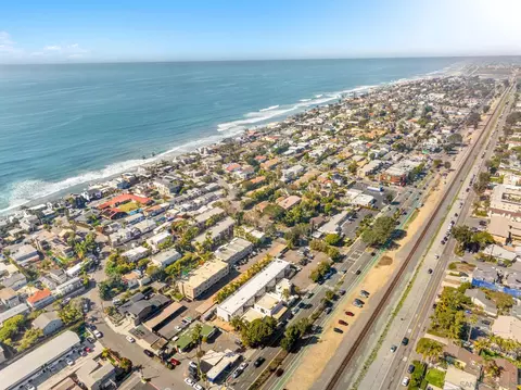 View/Area - 155 W Glaucus #C, Encinitas, CA 92024 photo 7 of 11