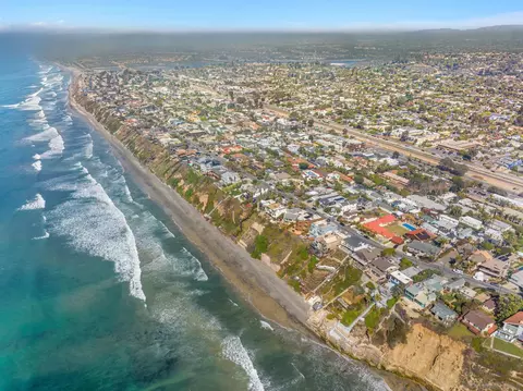 View/Area - 155 W Glaucus #C, Encinitas, CA 92024 photo 8 of 11
