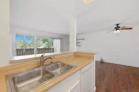 Kitchen - 155 W Glaucus #C, Encinitas, CA 92024 photo 2 of 3