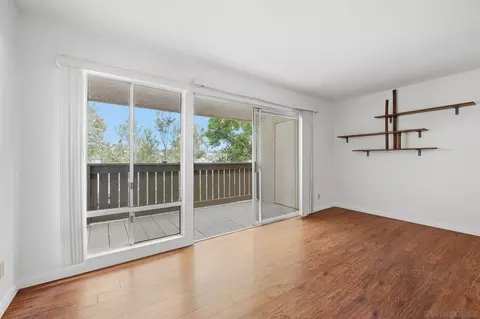 Living - 155 W Glaucus #C, Encinitas, CA 92024 photo 1 of 3
