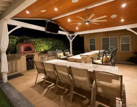 Exterior - 2327 Clearcrest Ln, Fallbrook, CA 92028 photo 6 of 7