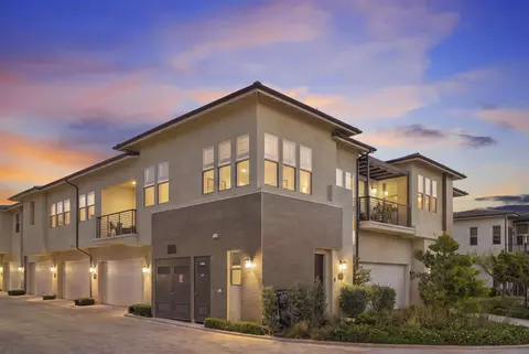 16750 Coyote Bush Dr #21, San Diego, CA 92127